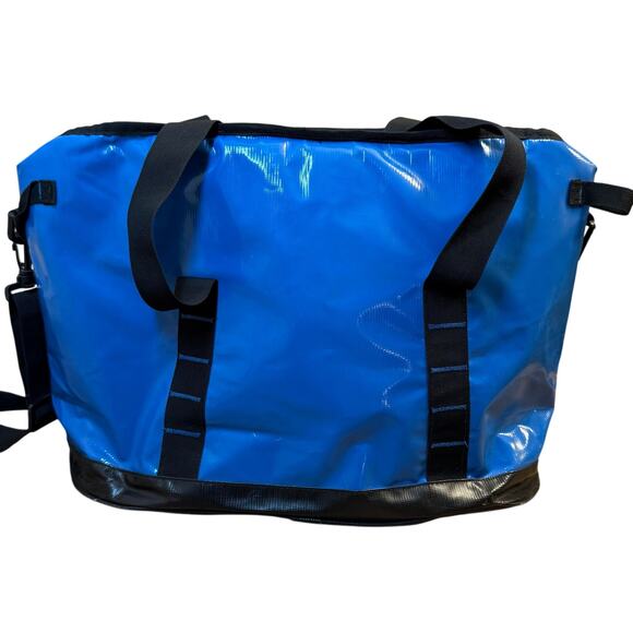 Subaru Official Gear Ambassador Zipper Cooler Insulated Bag w/Strap Blue Black - Picture 2 of 10
